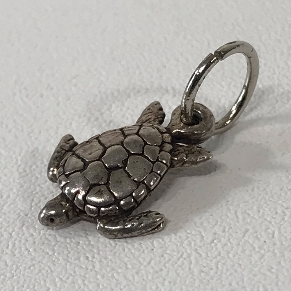 Vintage Signed Solid 925 Sterling Silver Tiny Det… - image 1